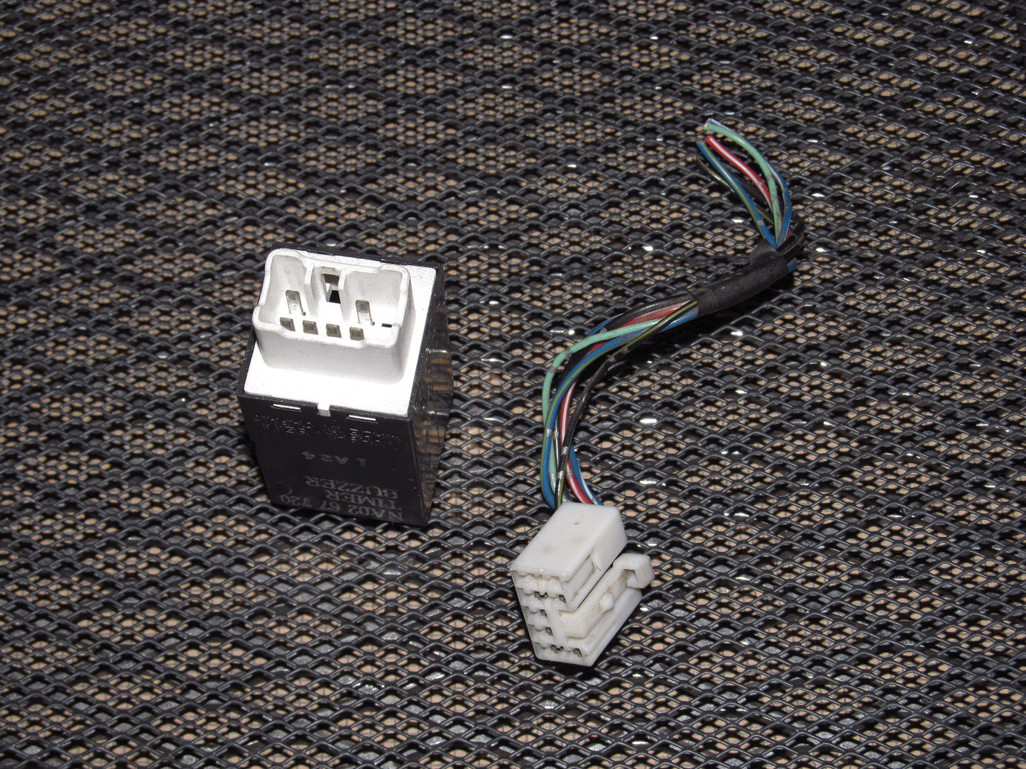 90 91 92 93 Mazda Miata OEM Timer Buzzer Relay - NA02 67 720