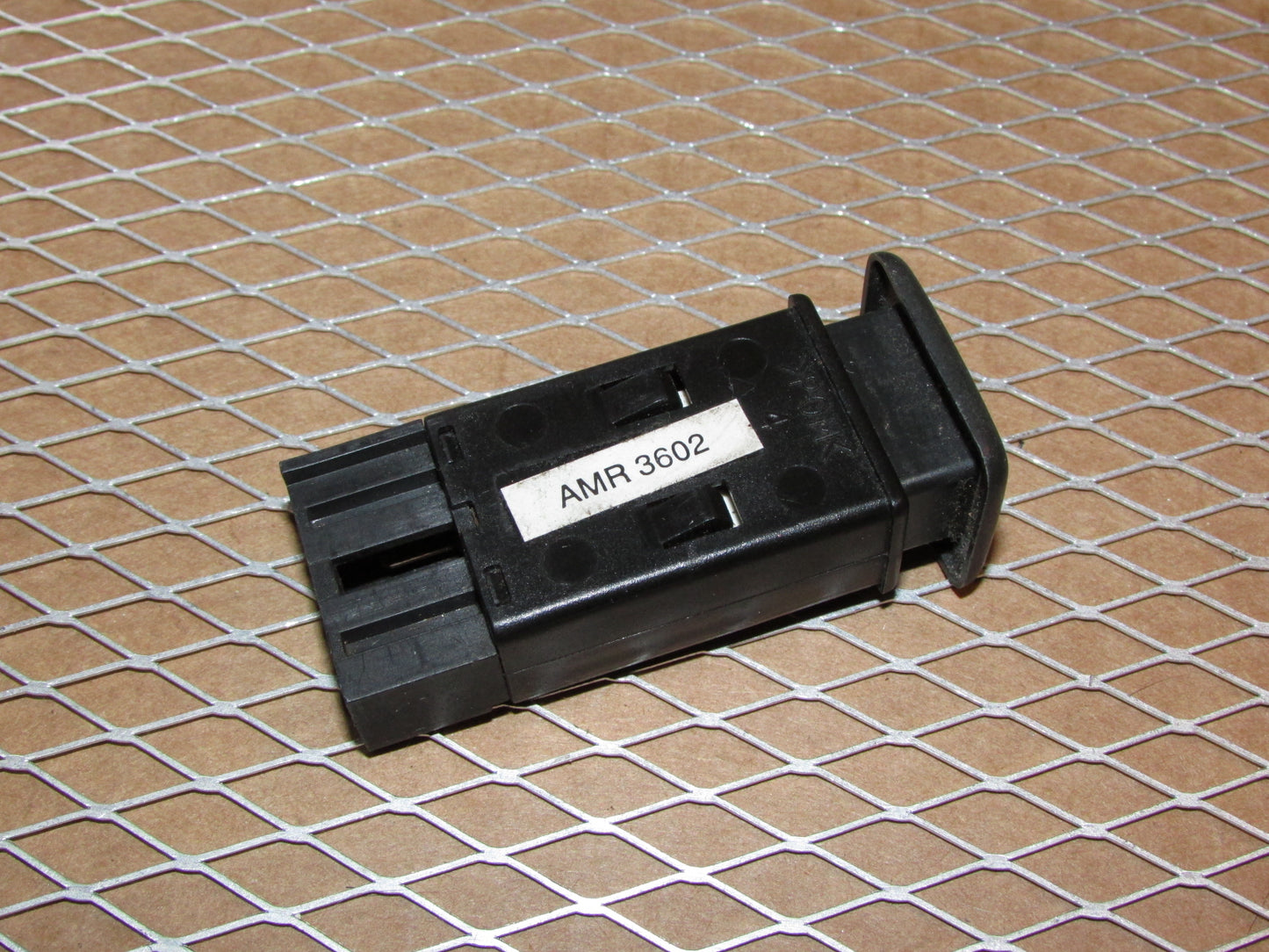 94-98 Land Rover Discovery 1 OEM Front Heated Seat Switch - Right