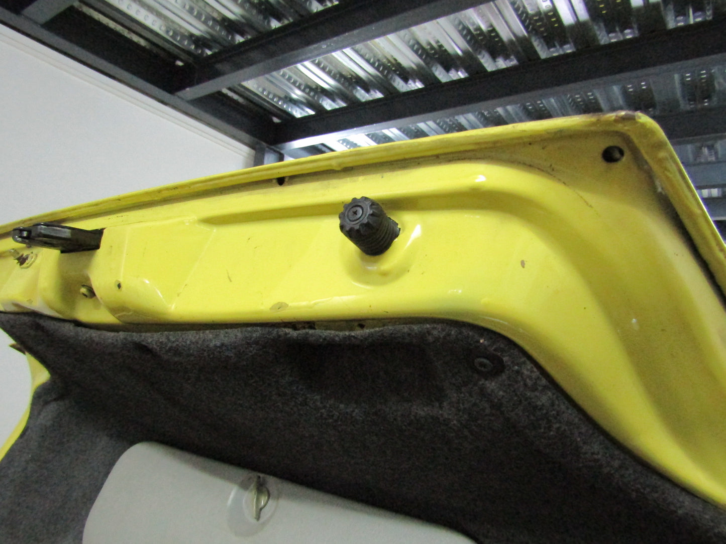 1992-1995 BMW 325 OEM Trunk Rubber Stopper