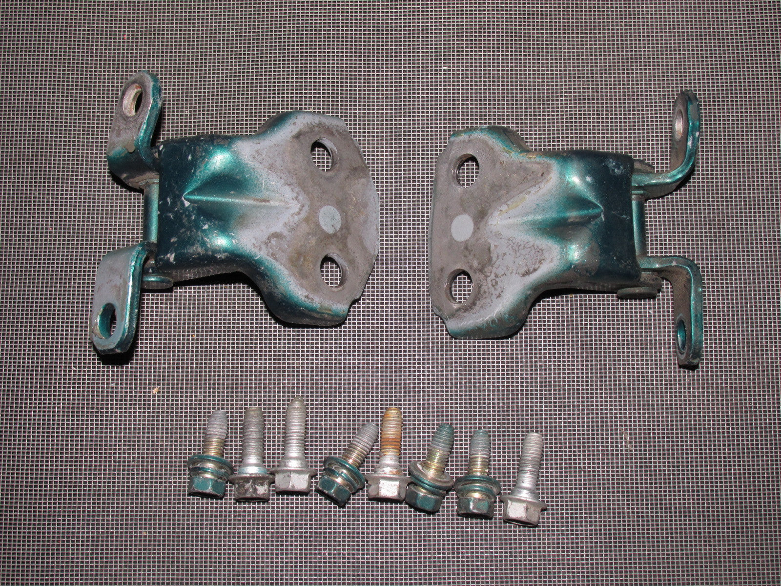 95 96 97 98 99 Subaru Impreza Outback OEM Door Hinges - Rear Right Set