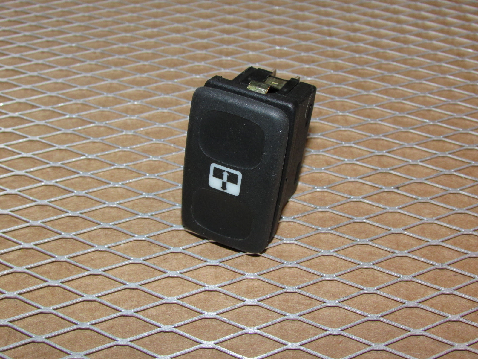 89-98 Land Rover Discovery 1 OEM Sunroof Moon Roof Switch
