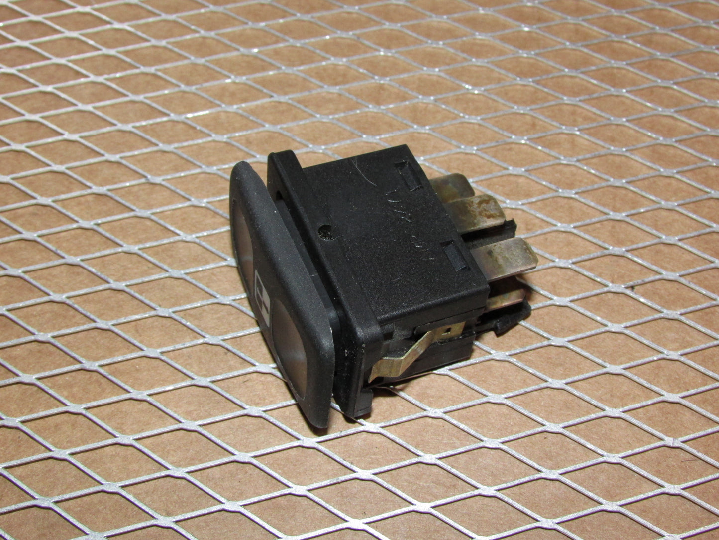 94-98 Land Rover Discovery 1 OEM Sunroof Moon Roof Switch