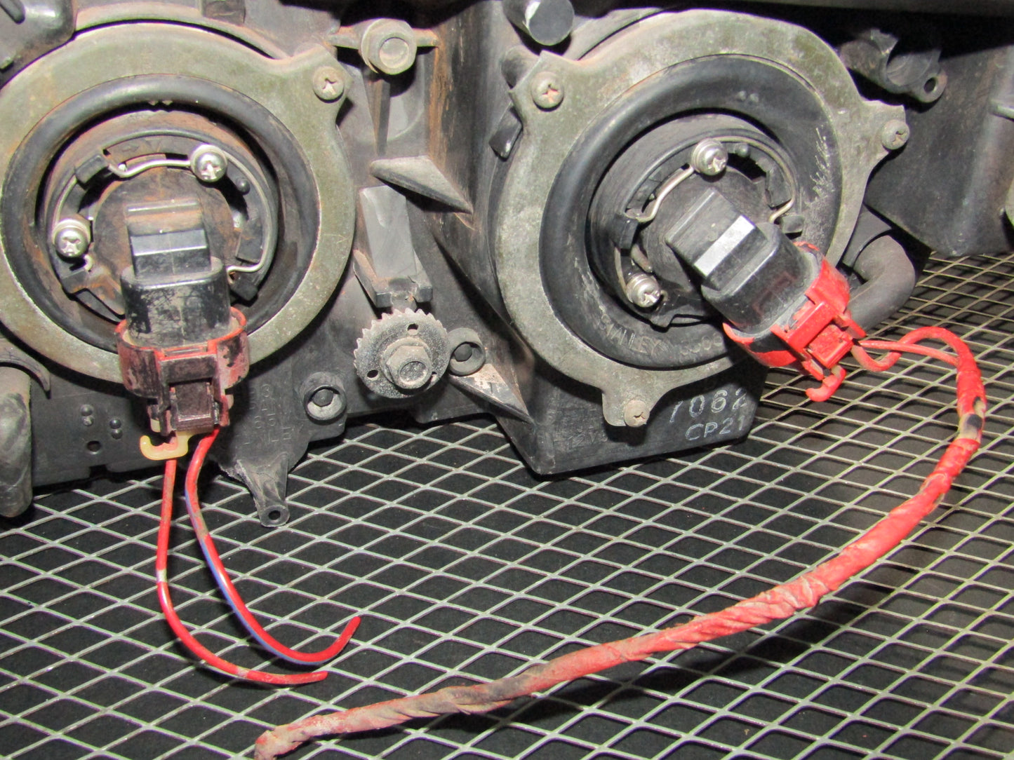 94 95 96 97 Mitsubishi 3000GT OEM Headlight Pigtail Harness - Right