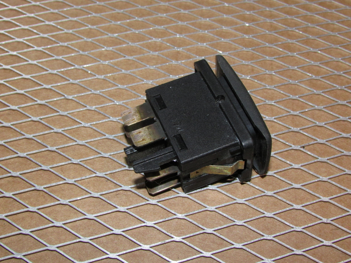 94-98 Land Rover Discovery 1 OEM Sunroof Moon Roof Switch