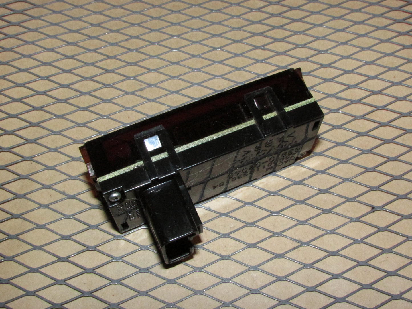 98 99 00 01 02 Toyota Corolla OEM Dash Digital Clock