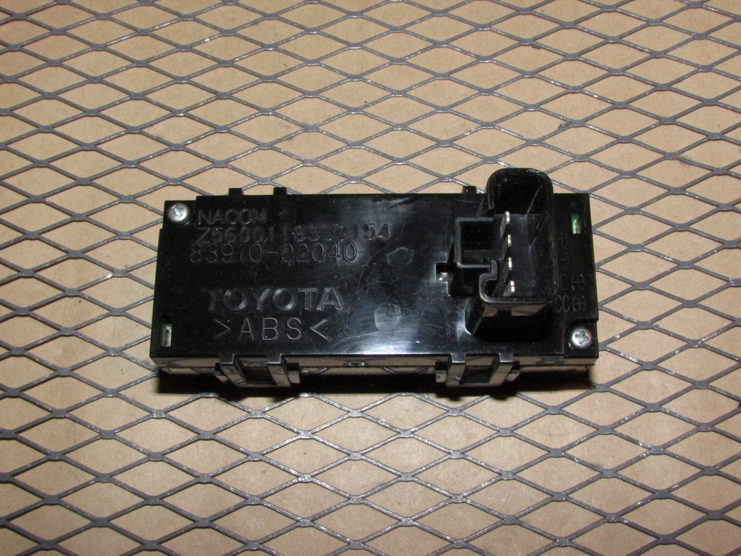 98 99 00 01 02 Toyota Corolla OEM Dash Digital Clock