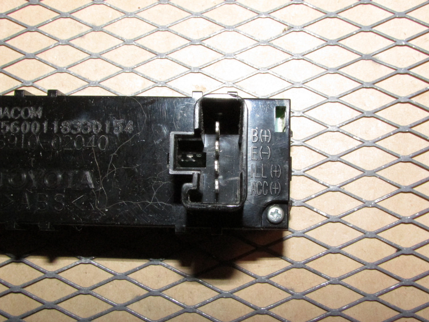 98 99 00 01 02 Toyota Corolla OEM Dash Digital Clock