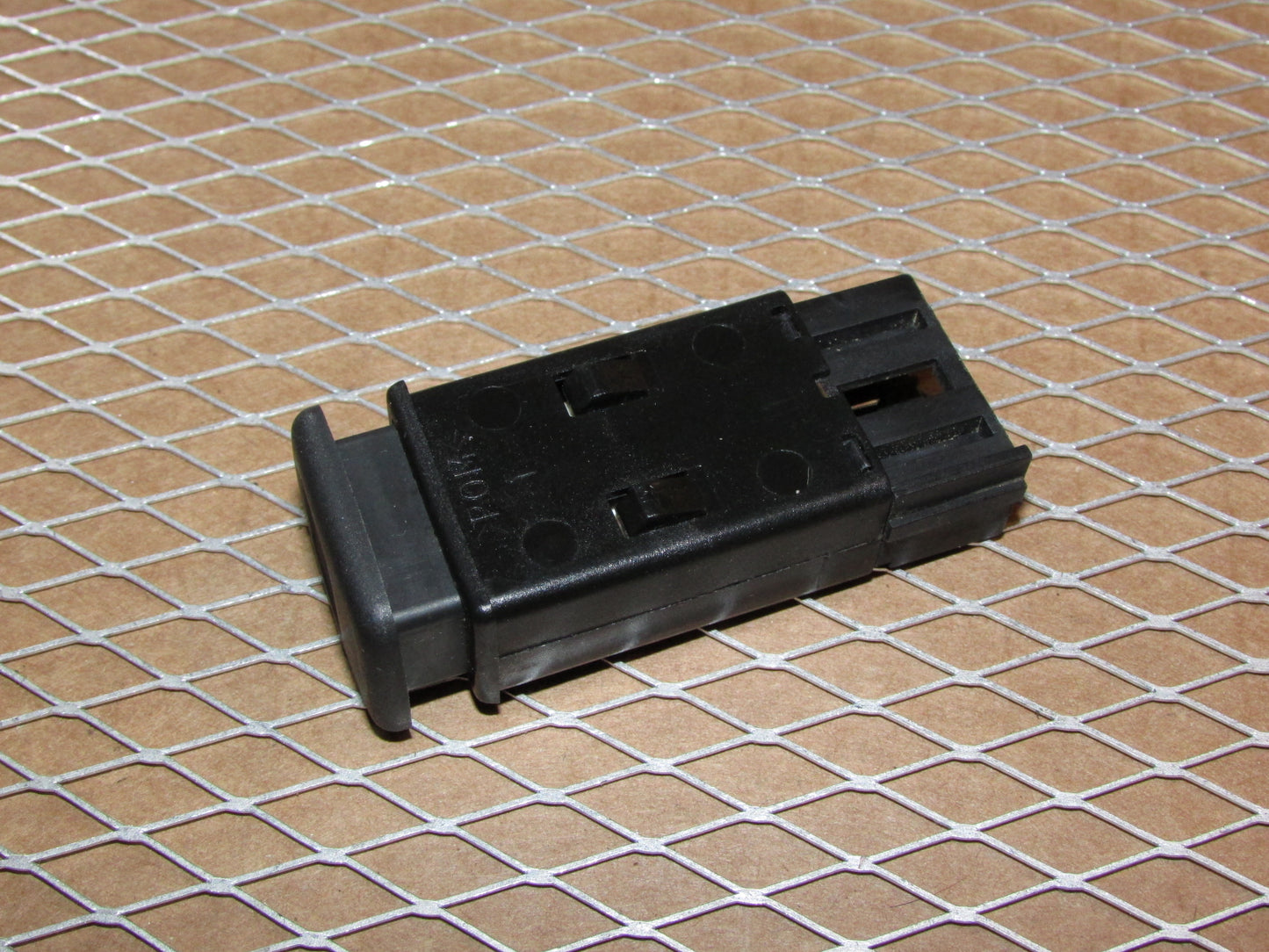 94-02 Land Rover Discovery 1 & 2 OEM Sunroof Moon Roof Isolator Lock Switch