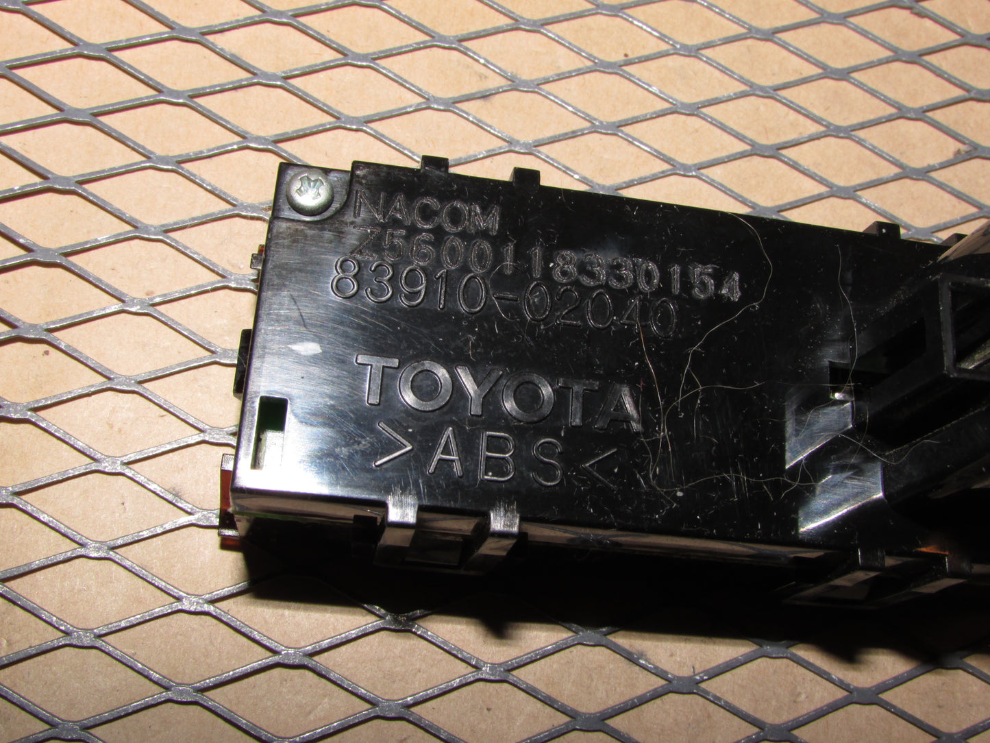 98 99 00 01 02 Toyota Corolla OEM Dash Digital Clock