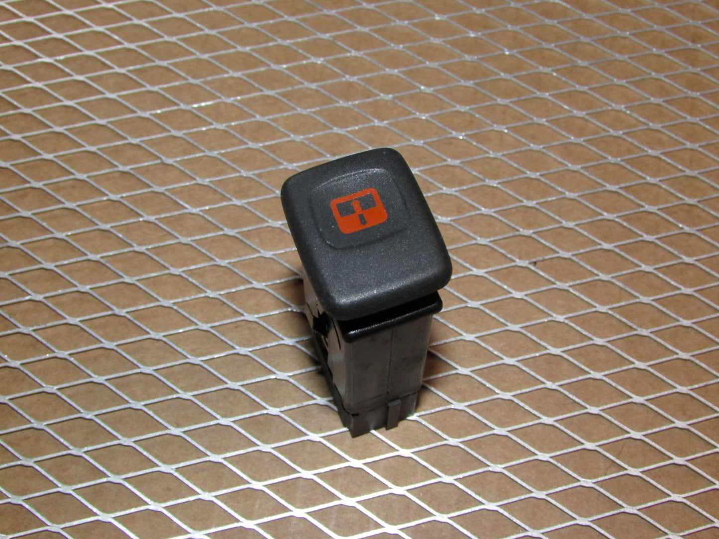 94-02 Land Rover Discovery 1 & 2 OEM Sunroof Moon Roof Isolator Lock Switch