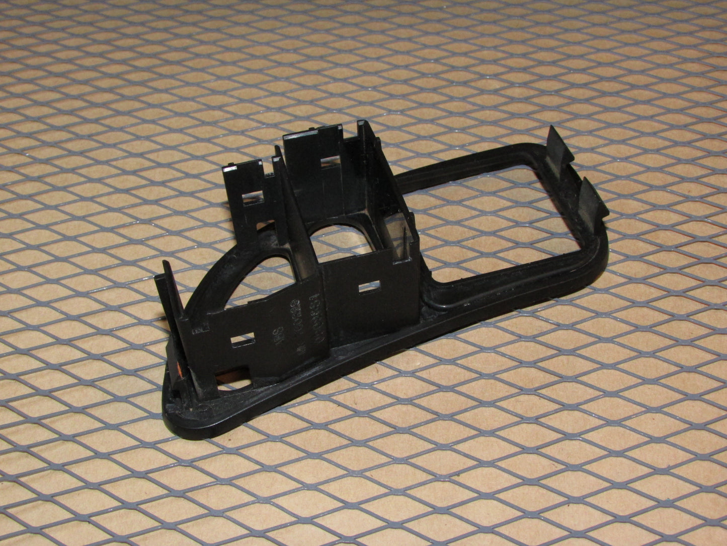 95 96 97 98 99 Mitsubishi Eclipse OEM Mirror Cruise Control Switch Bezel Housing