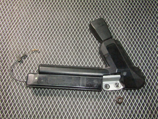 1992-1995 BMW 325 OEM Front Seat Belt Buckle Receiver - Right