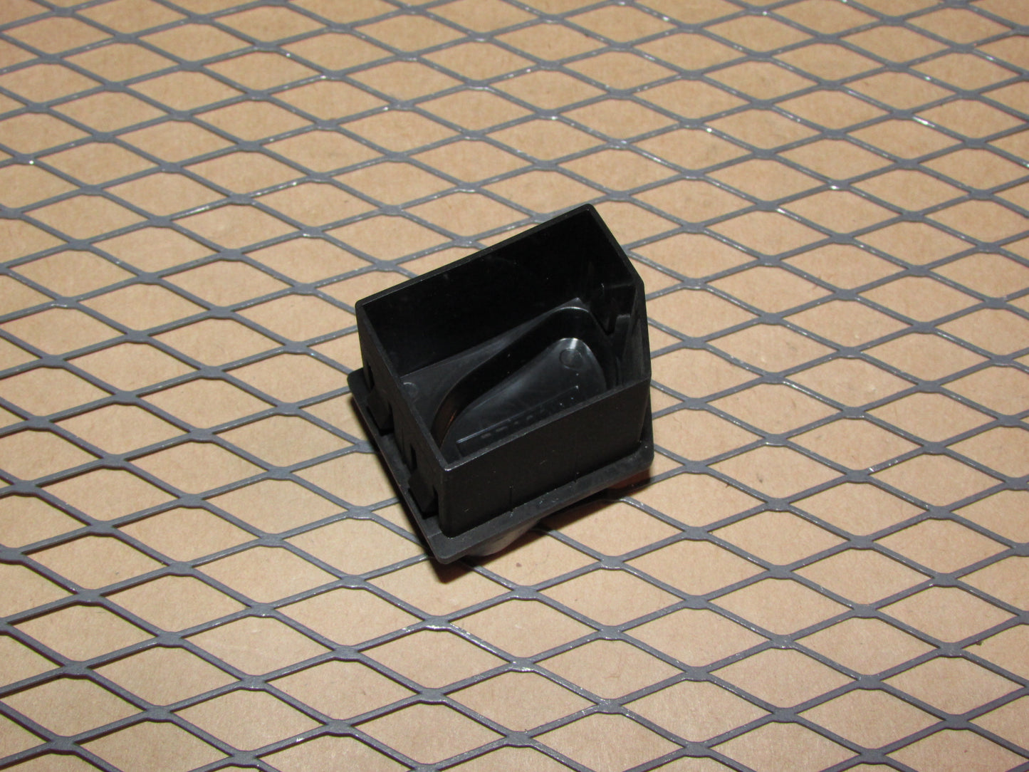 95 96 97 98 99 Mitsubishi Eclipse OEM Dash Switch Filler Cap Cover Trim