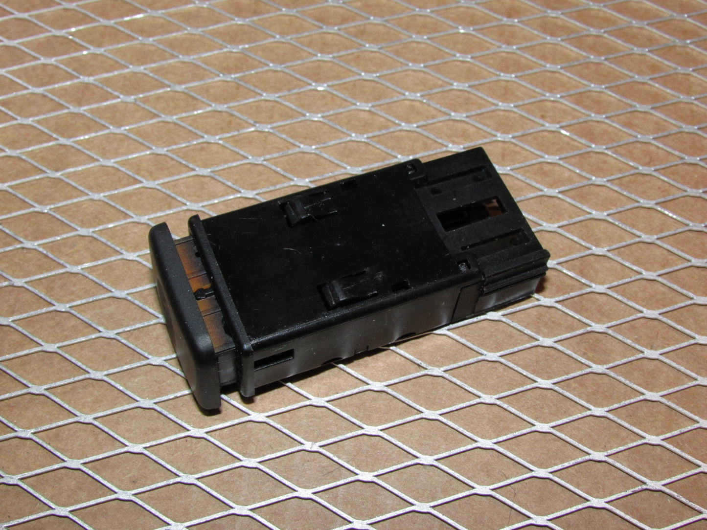 03 04 Land Rover Discovery 2 OEM Sunroof Moon Roof Isolator Lock Switch