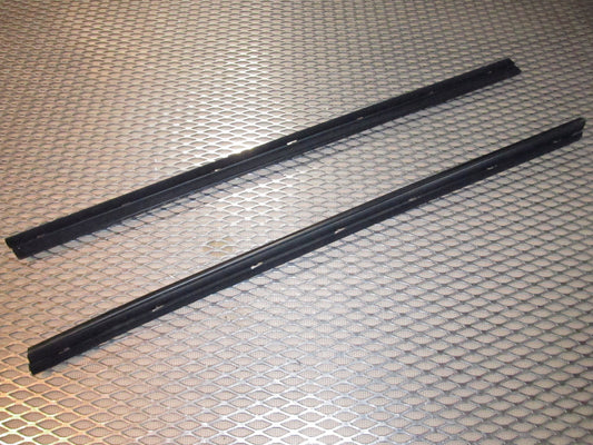 04 05 06 07 08 Mazda RX8 OEM Front Door Panel Window Guide Moulding
