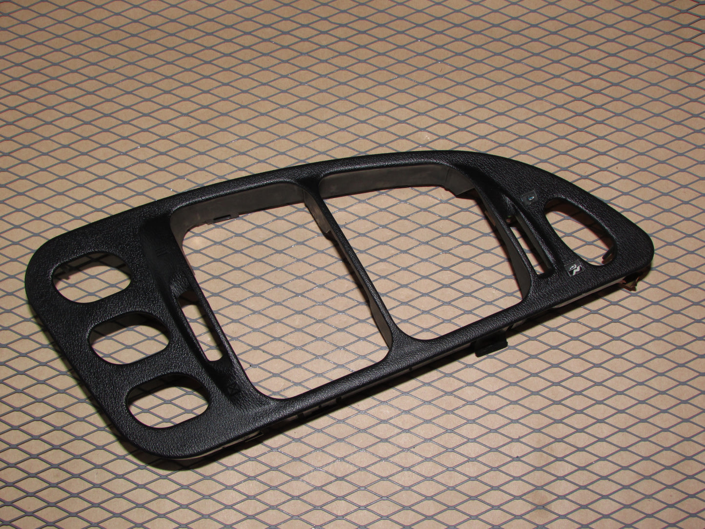 95 96 97 98 99 Mitsubishi Eclipse OEM Dash Center Vent Switch Bezel Cover Trim