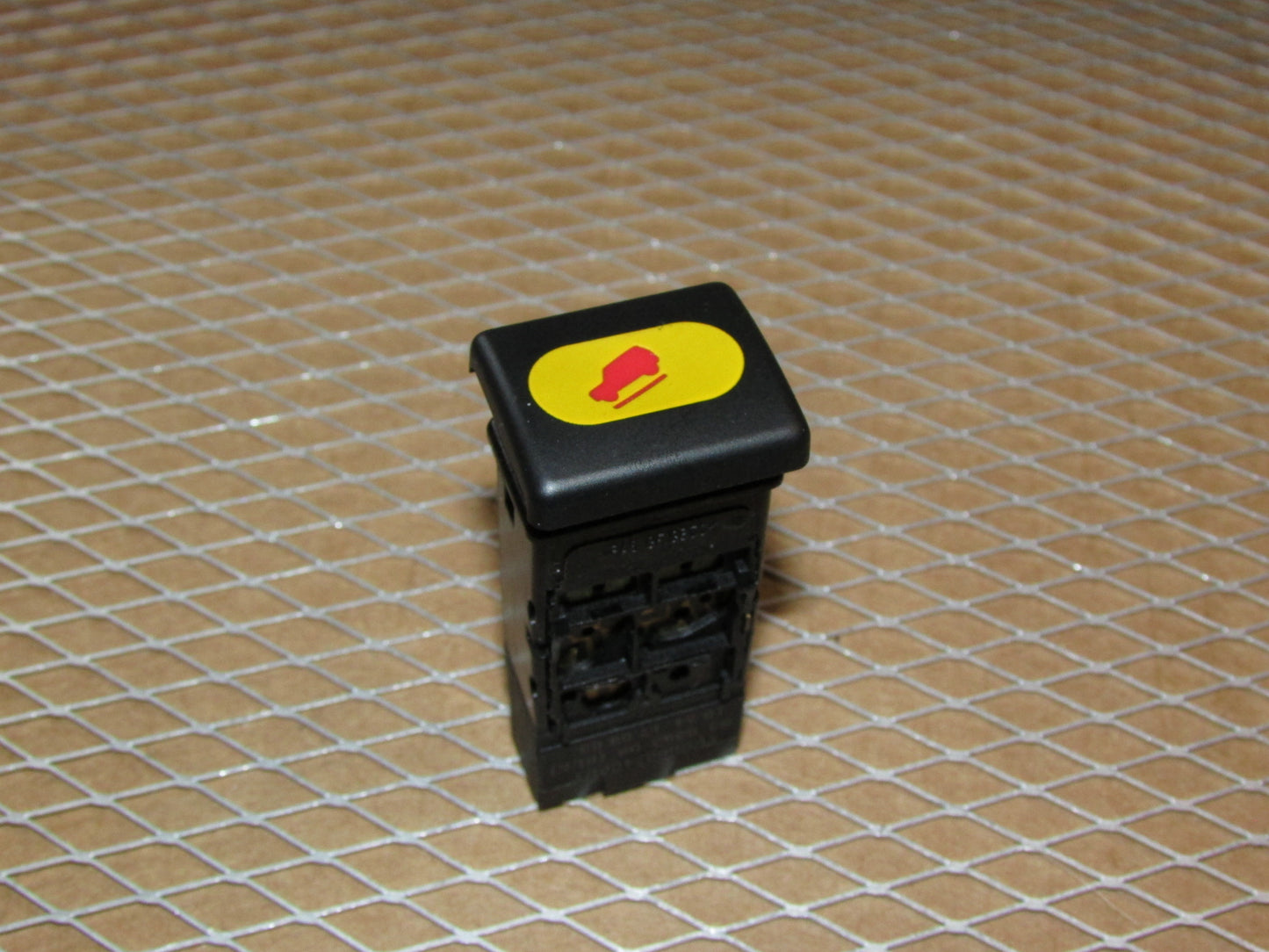 03 04 Land Rover Discovery 2 OEM HDC Hill Descent Control Switch