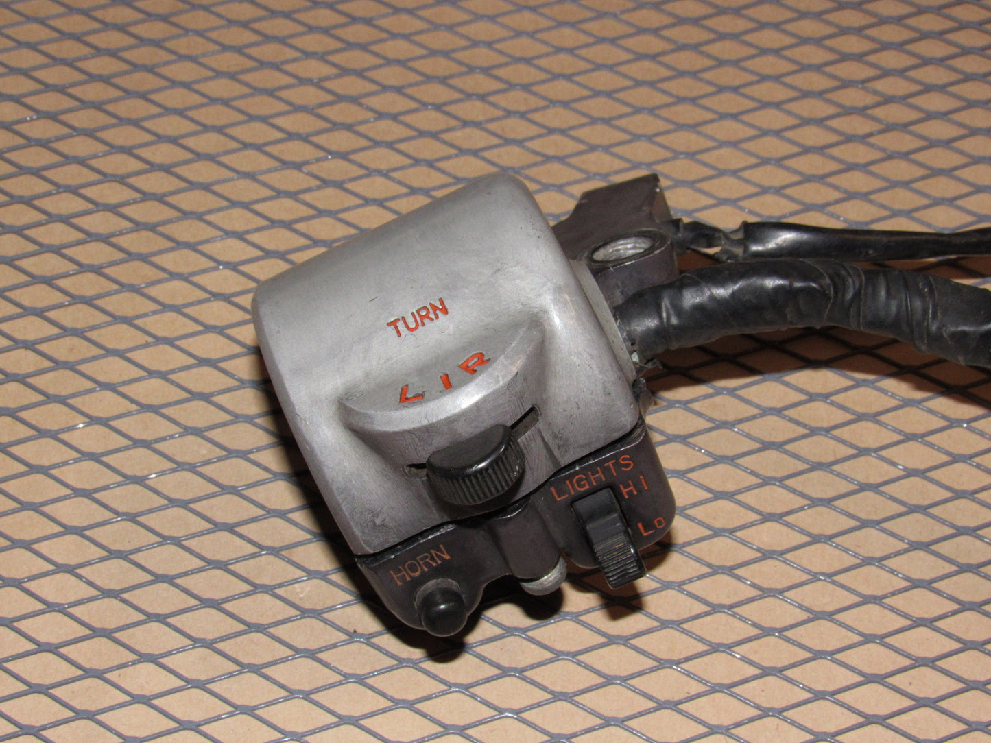 75 76 77 Honda Gold Wing GL1000 OEM Turn Signal Head Light Horn Switch