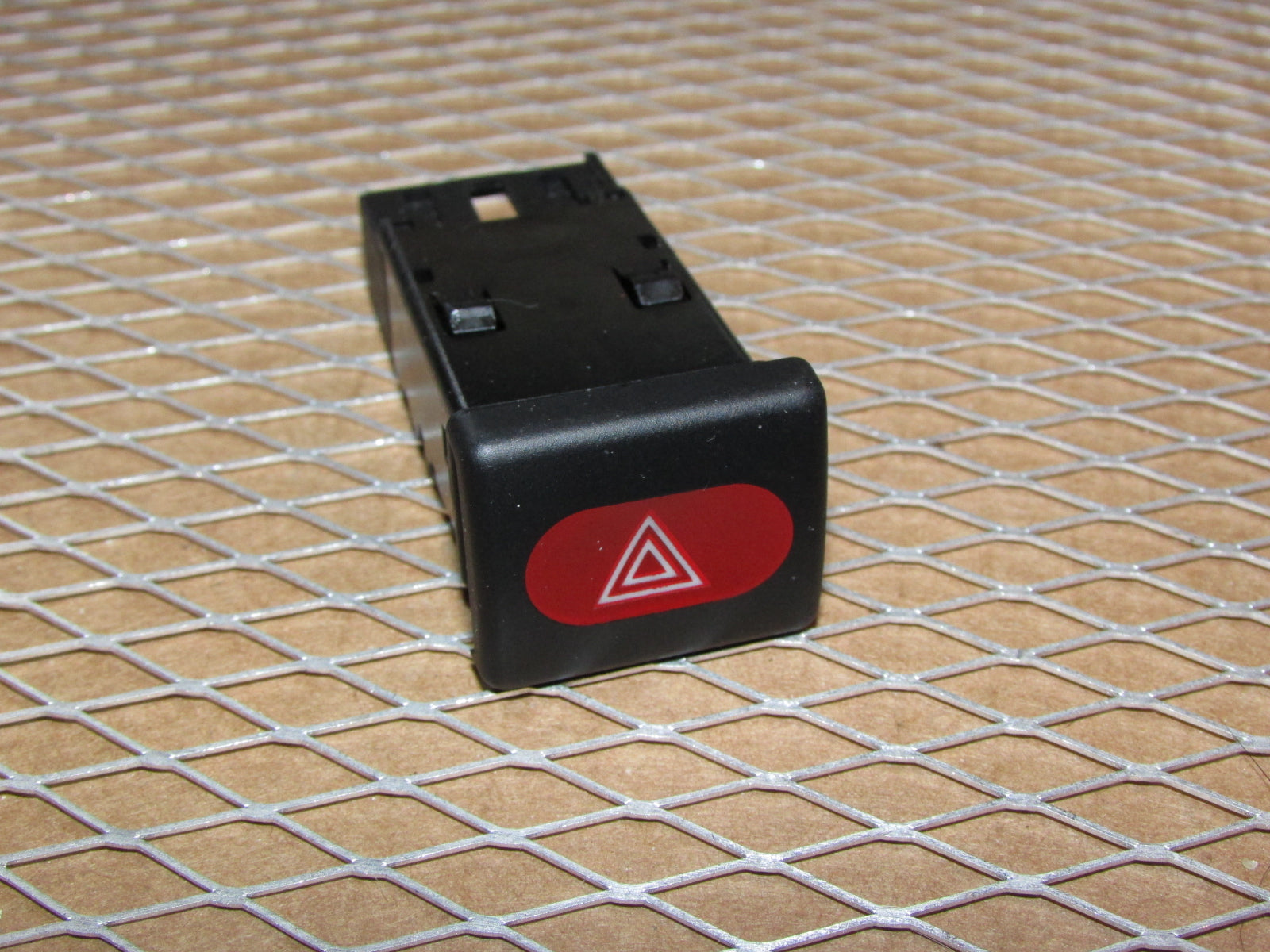 03 04 Land Rover Discovery 2 OEM Hazard Light Switch