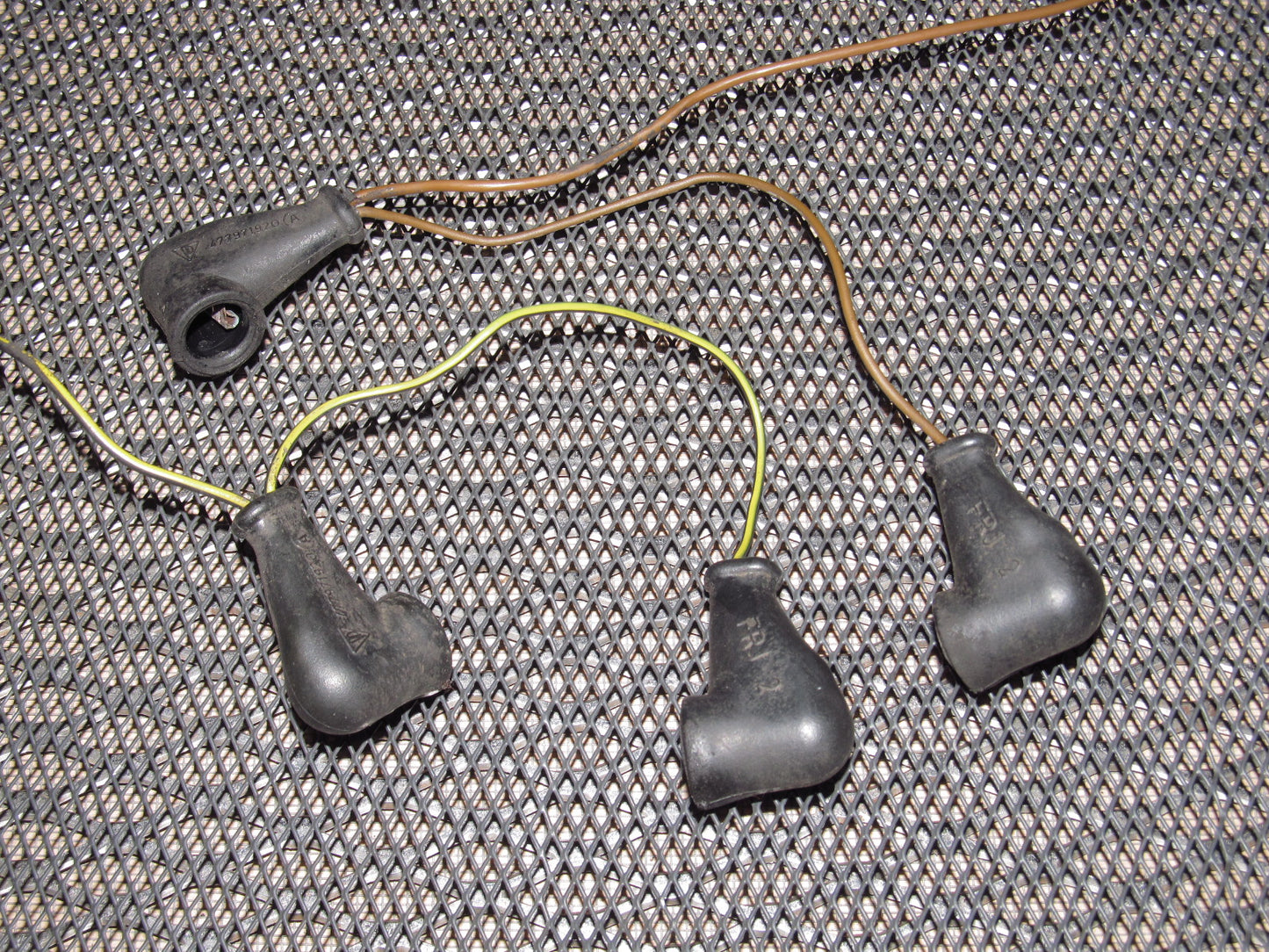 83-85 Porsche 944 OEM Exterior Horn Pigtail Harness