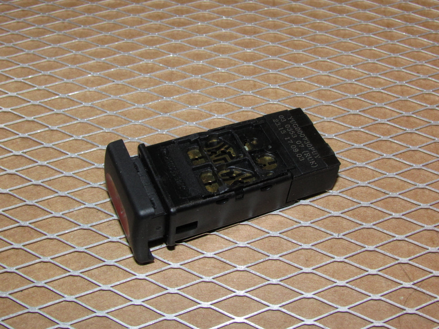 03 04 Land Rover Discovery 2 OEM Hazard Light Switch