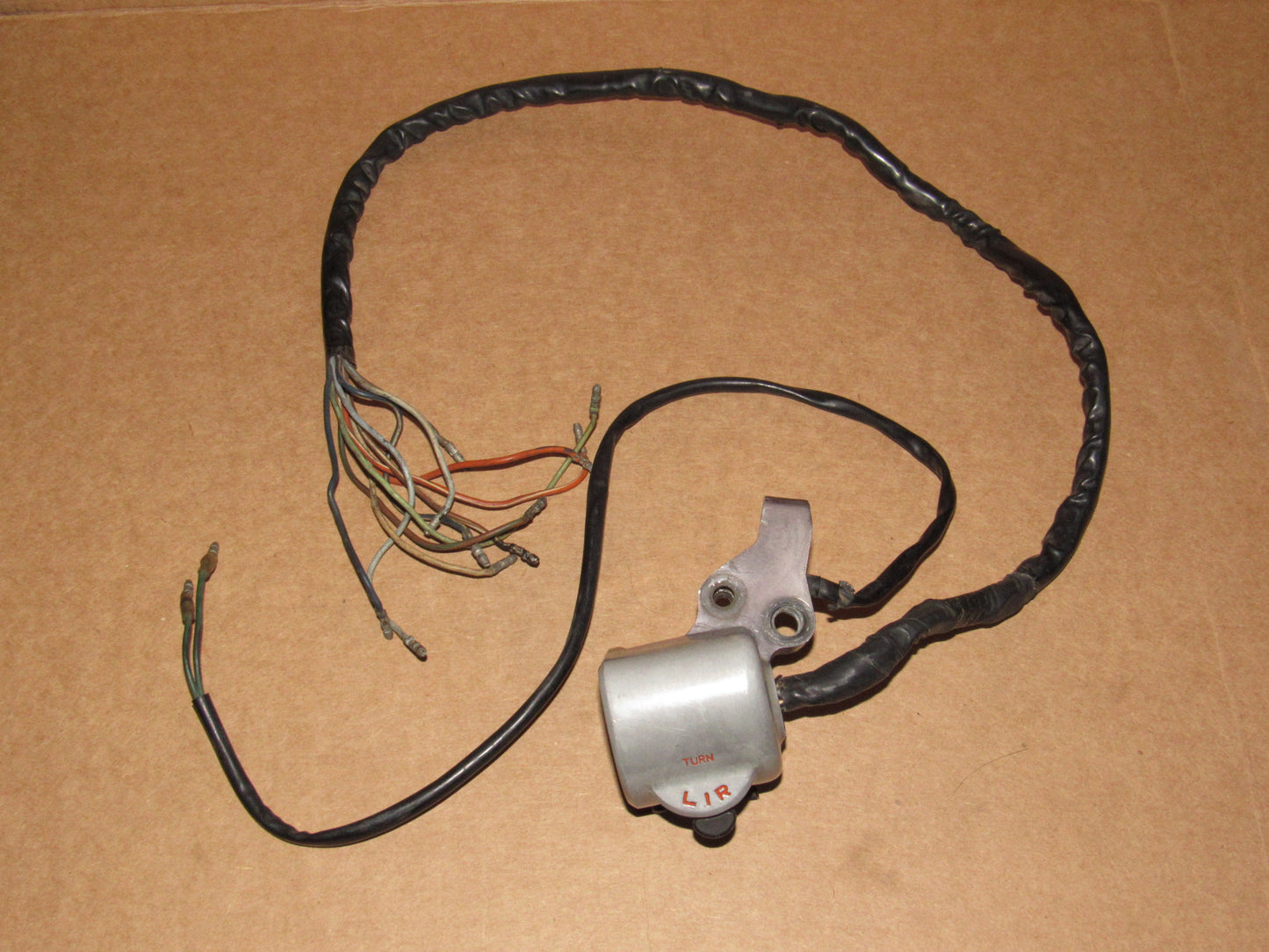 75 76 77 Honda Gold Wing GL1000 OEM Turn Signal Head Light Horn Switch