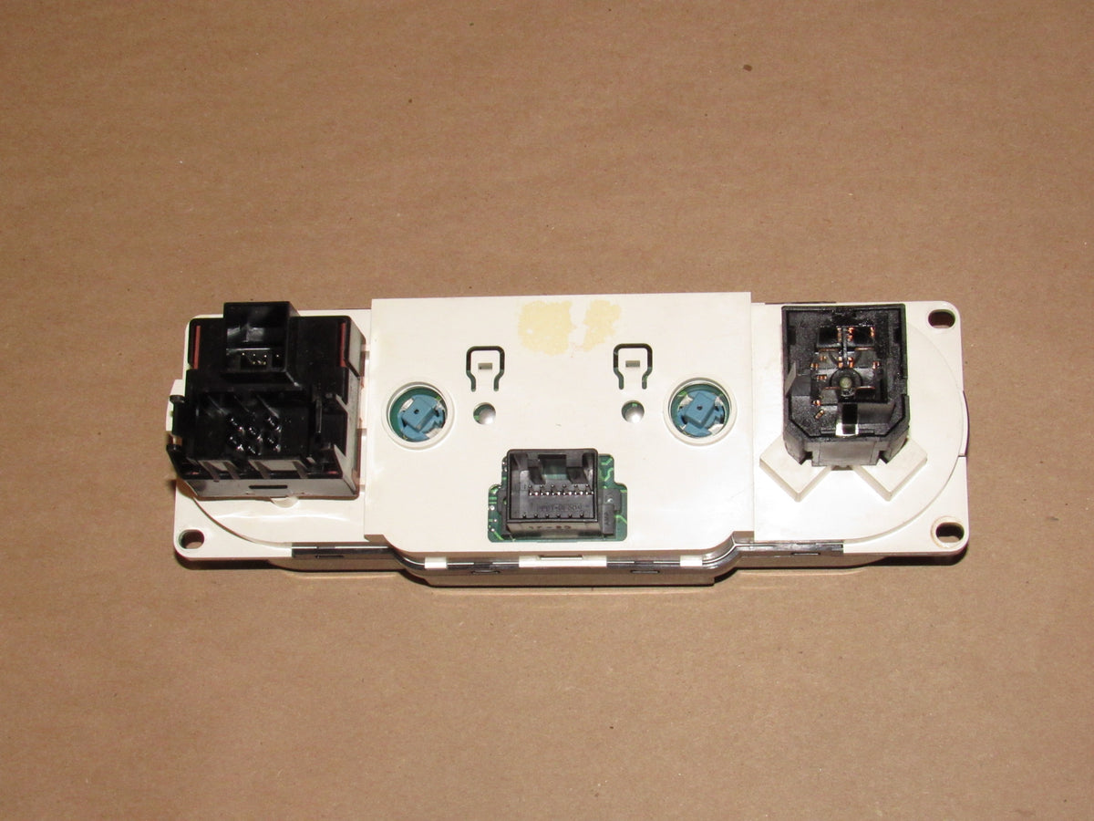 02 03 04 05 Ford Explorer OEM Manual Temperature Climate Control Unit