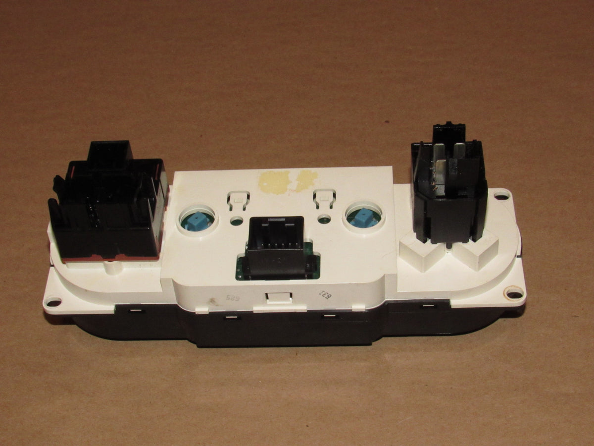 02 03 04 05 Ford Explorer OEM Manual Temperature Climate Control Unit