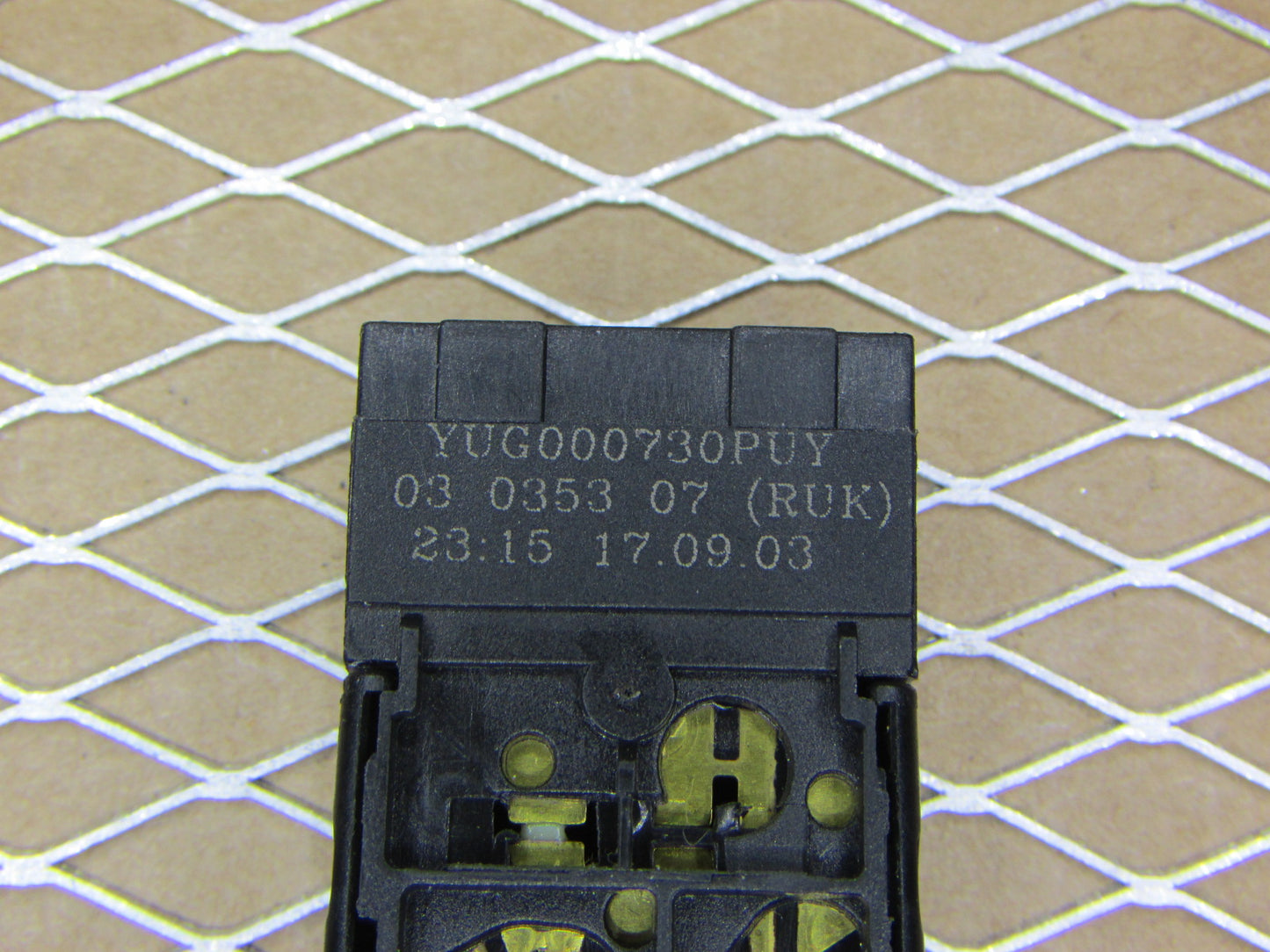 03 04 Land Rover Discovery 2 OEM Hazard Light Switch