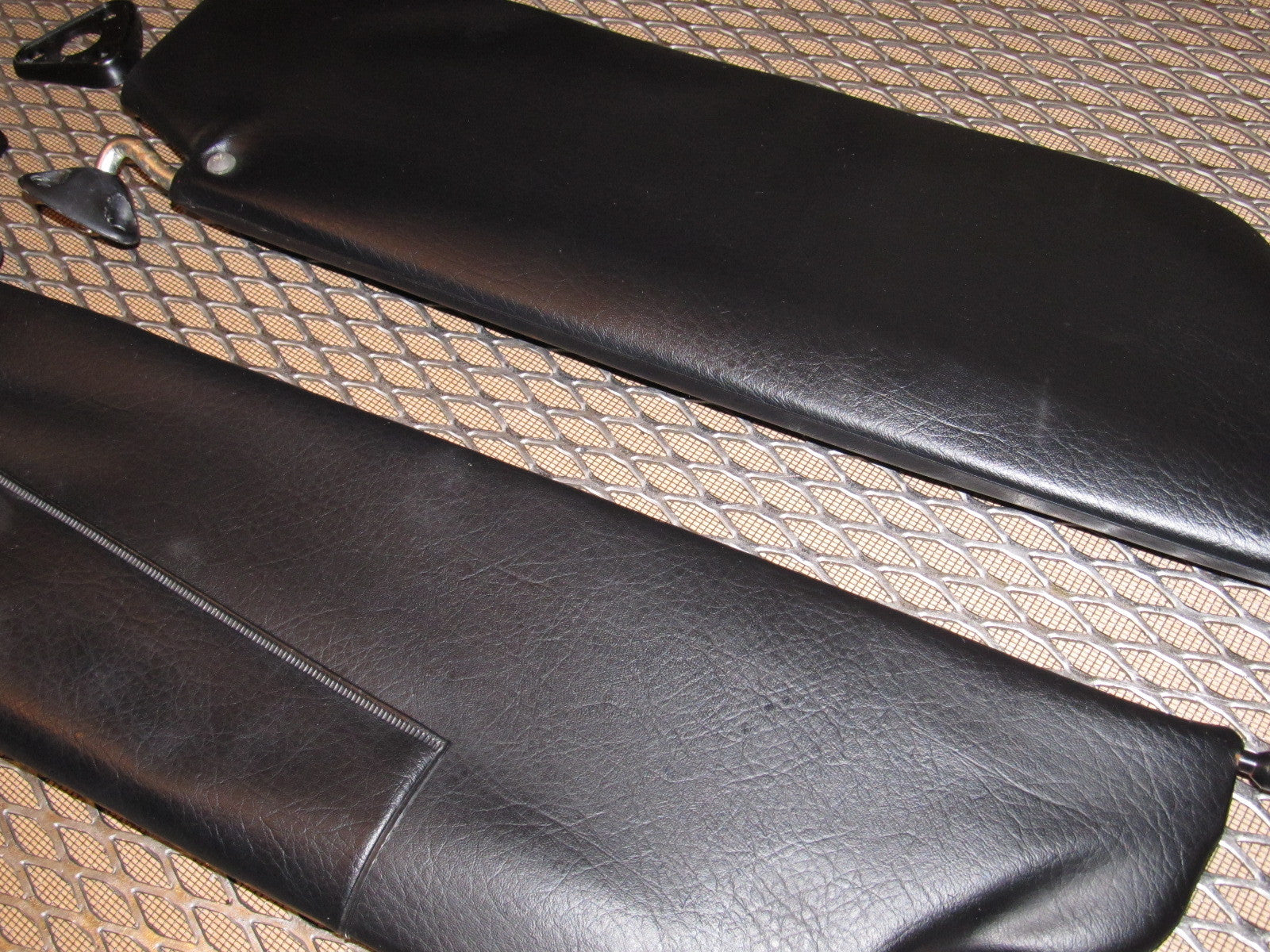 72 73 Datsun 240z OEM Sun Visor Set – Autopartone