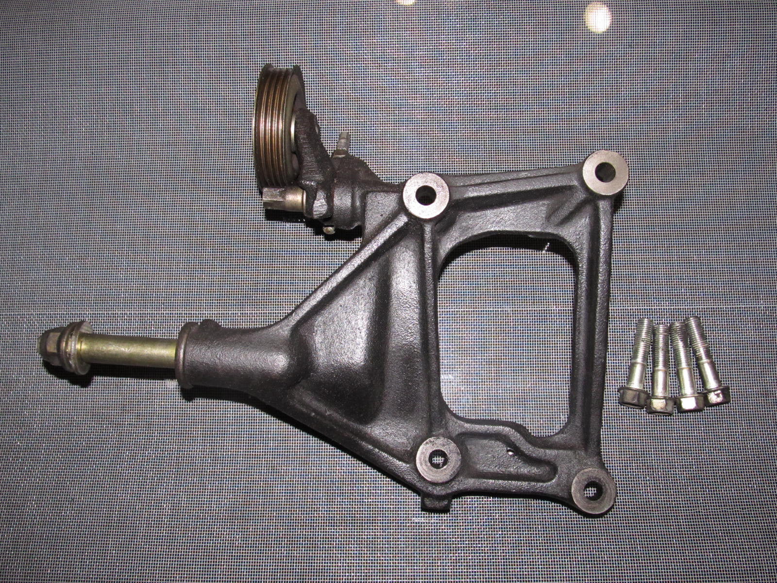 94-01 Acura Integra OEM Air Conditioner A/C Compressor Bracket