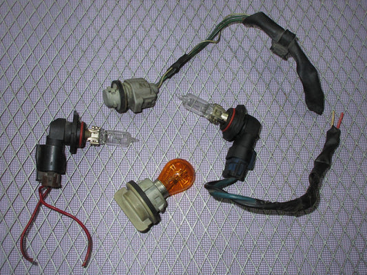 92 93 Lexus ES300 OEM Headlight & Signal Light Bulb Socket - Left
