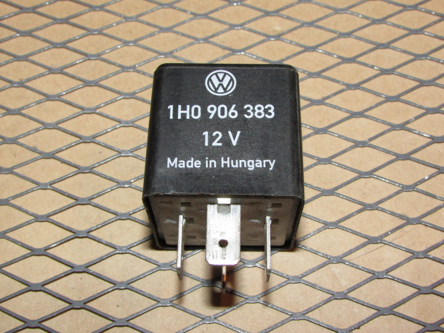 Audi & Volkswagen Relay (161) 1H0 906 383