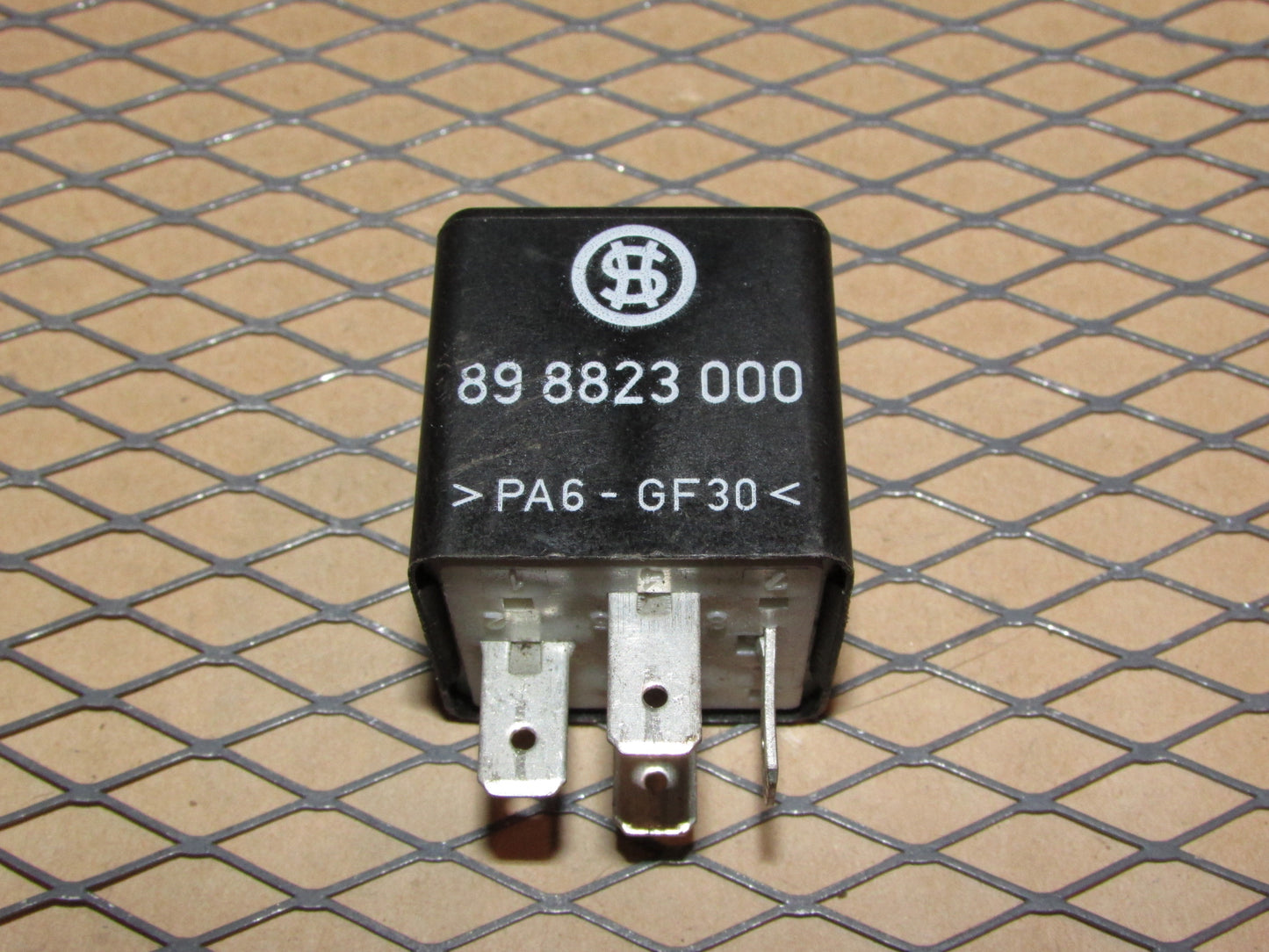 Audi & Volkswagen Relay (161) 1H0 906 383