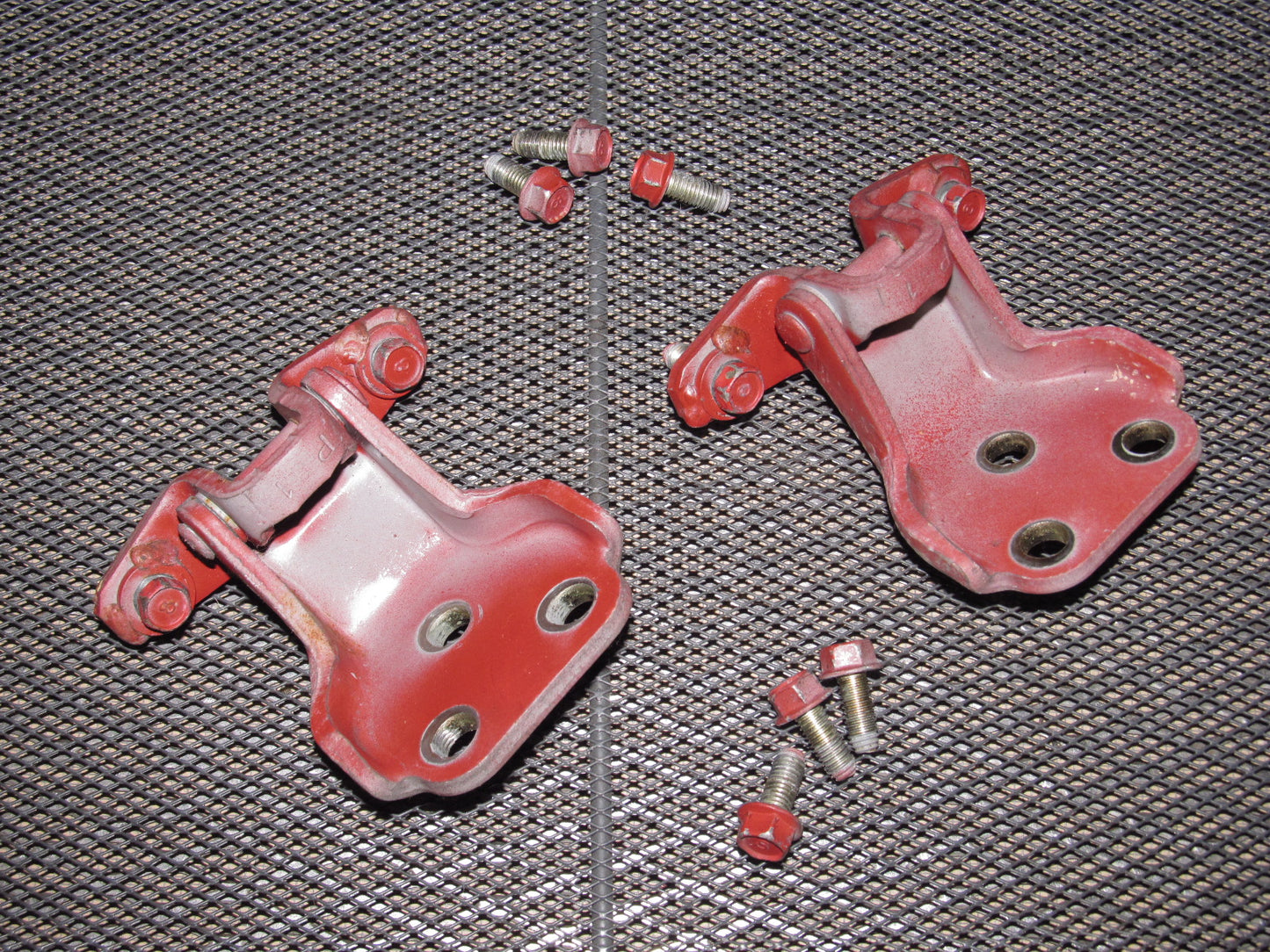 94 95 96 97 Mitsubishi 3000GT OEM Door Hinges - Right