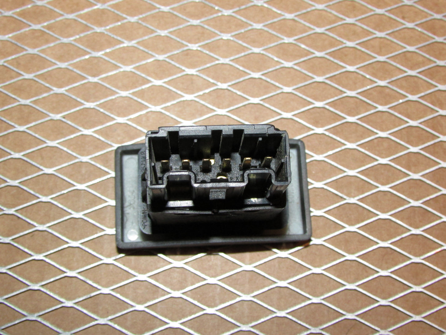 03 04 Land Rover Discovery 2 OEM Dash Power Door Lock Switch