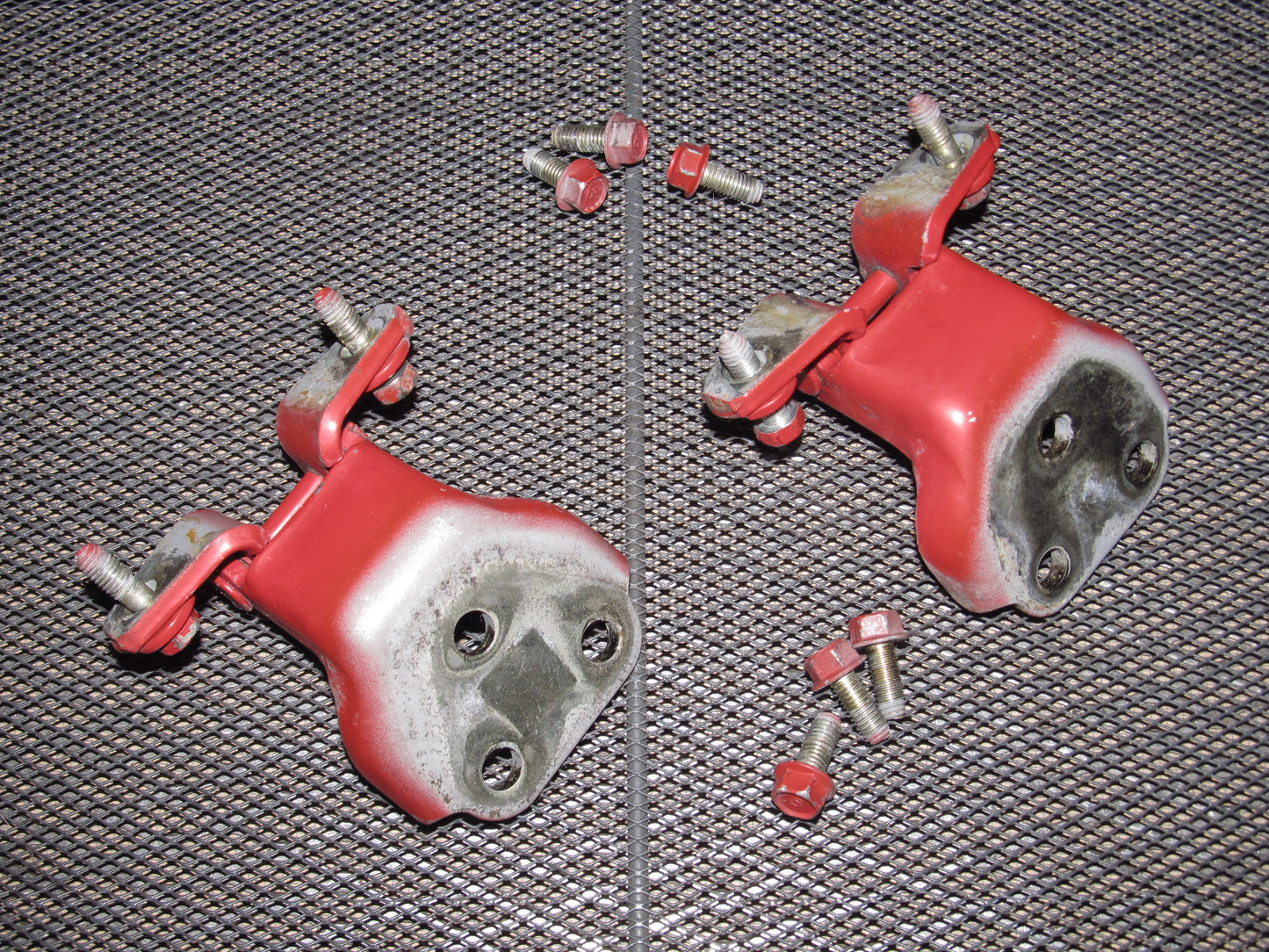 94 95 96 97 Mitsubishi 3000GT OEM Door Hinges - Right