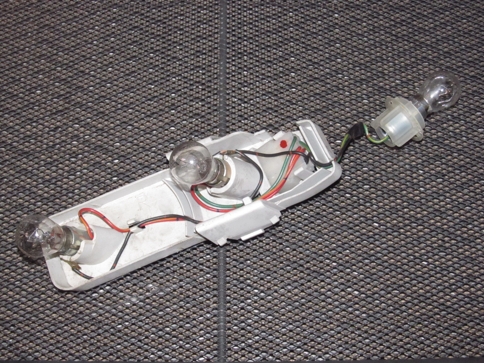 94 95 96 97 Mazda Miata OEM Tail Light Bulb Socket Panel - Right
