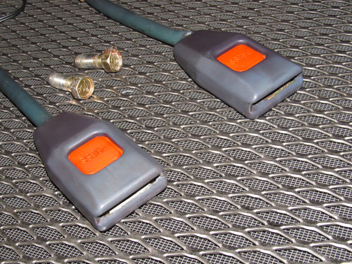 86 87 88 Mazda RX7 OEM Convertible Front Seat Belt Buckle Set