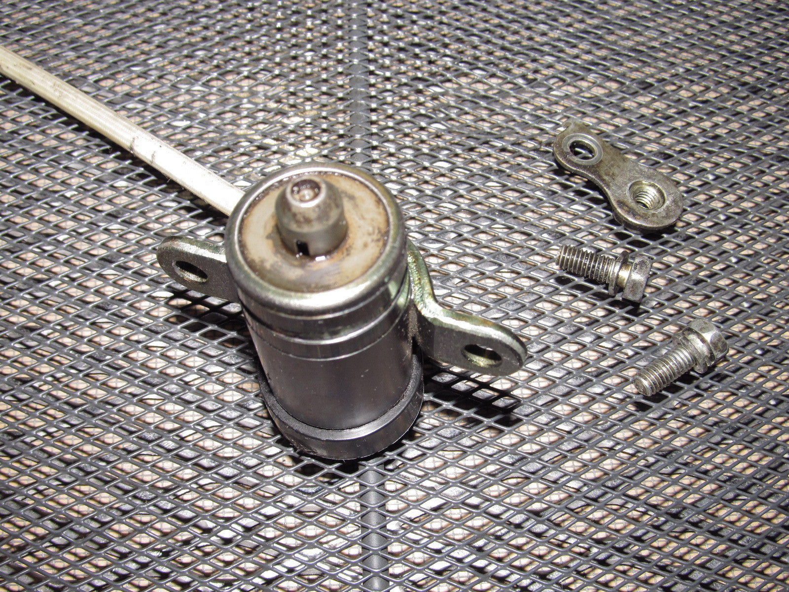 90-96 Nissan 300zx OEM Engine Cam Sensor VTC - VTS88-01 – Autopartone
