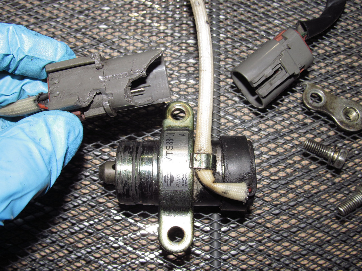 ヨッチャン2 adidas ZX Torsion Grey Two for Sale | Authenticity