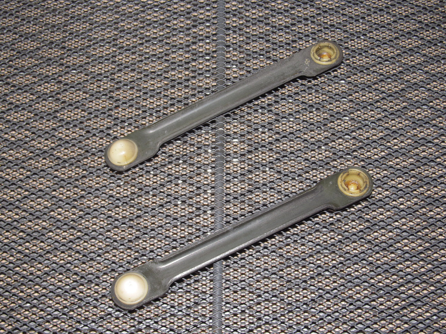 90 91 92 93 Mazda Miata OEM Headlight Linkage Rod