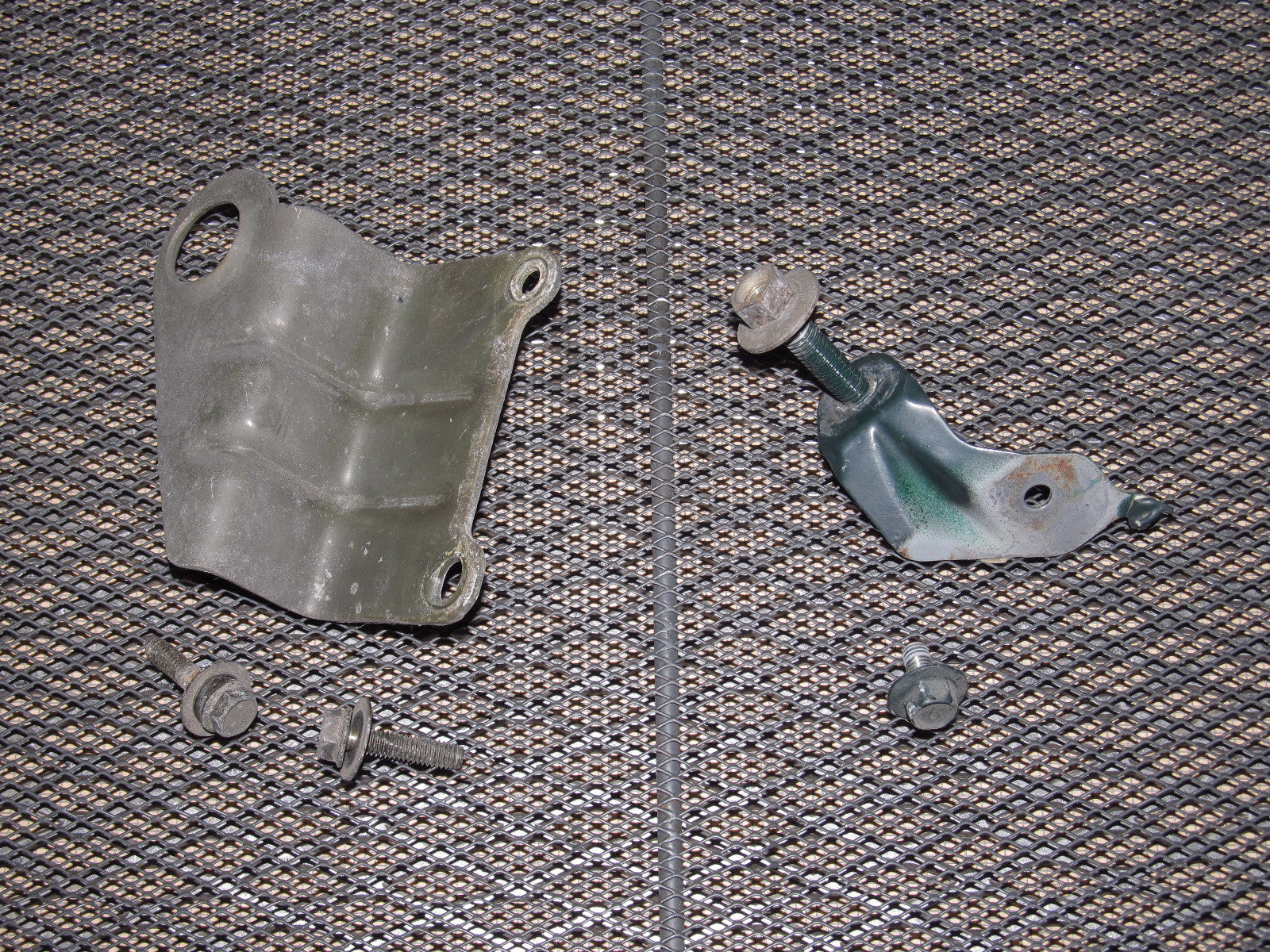 90 91 92 93 Mazda Miata OEM Air Box Mounting Bracket