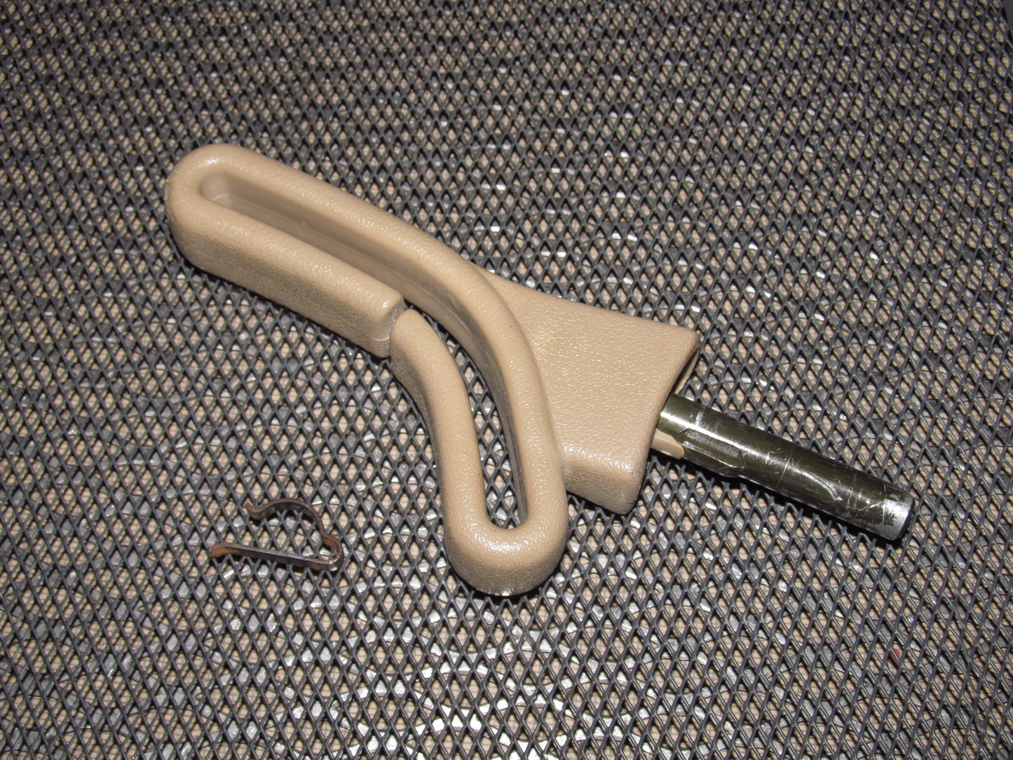 94 95 96 97 Mitsubishi 3000GT OEM Front Seat Belt Holder - Right