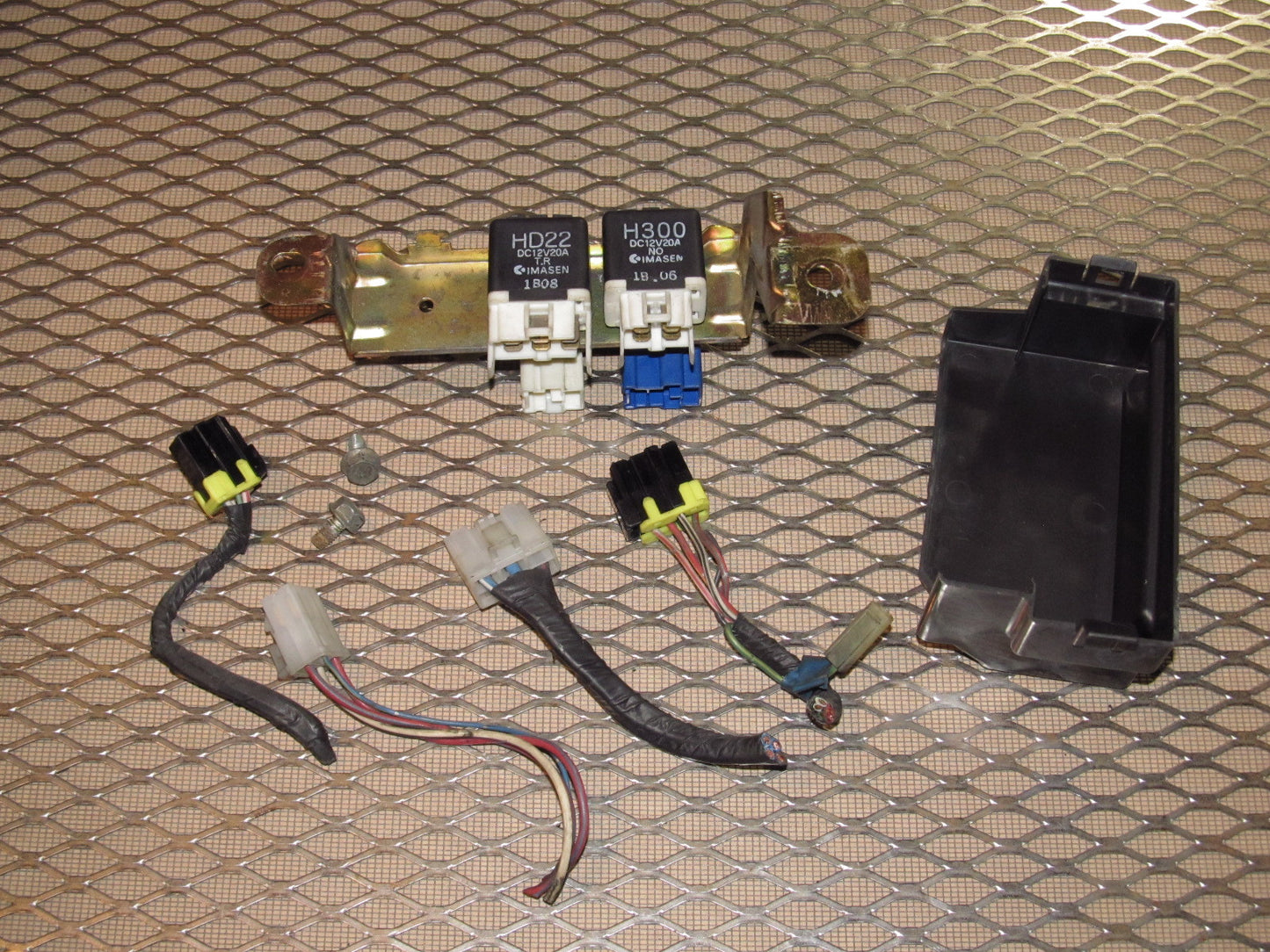 90 91 92 93 Mazda Miata OEM Engine Relay Box