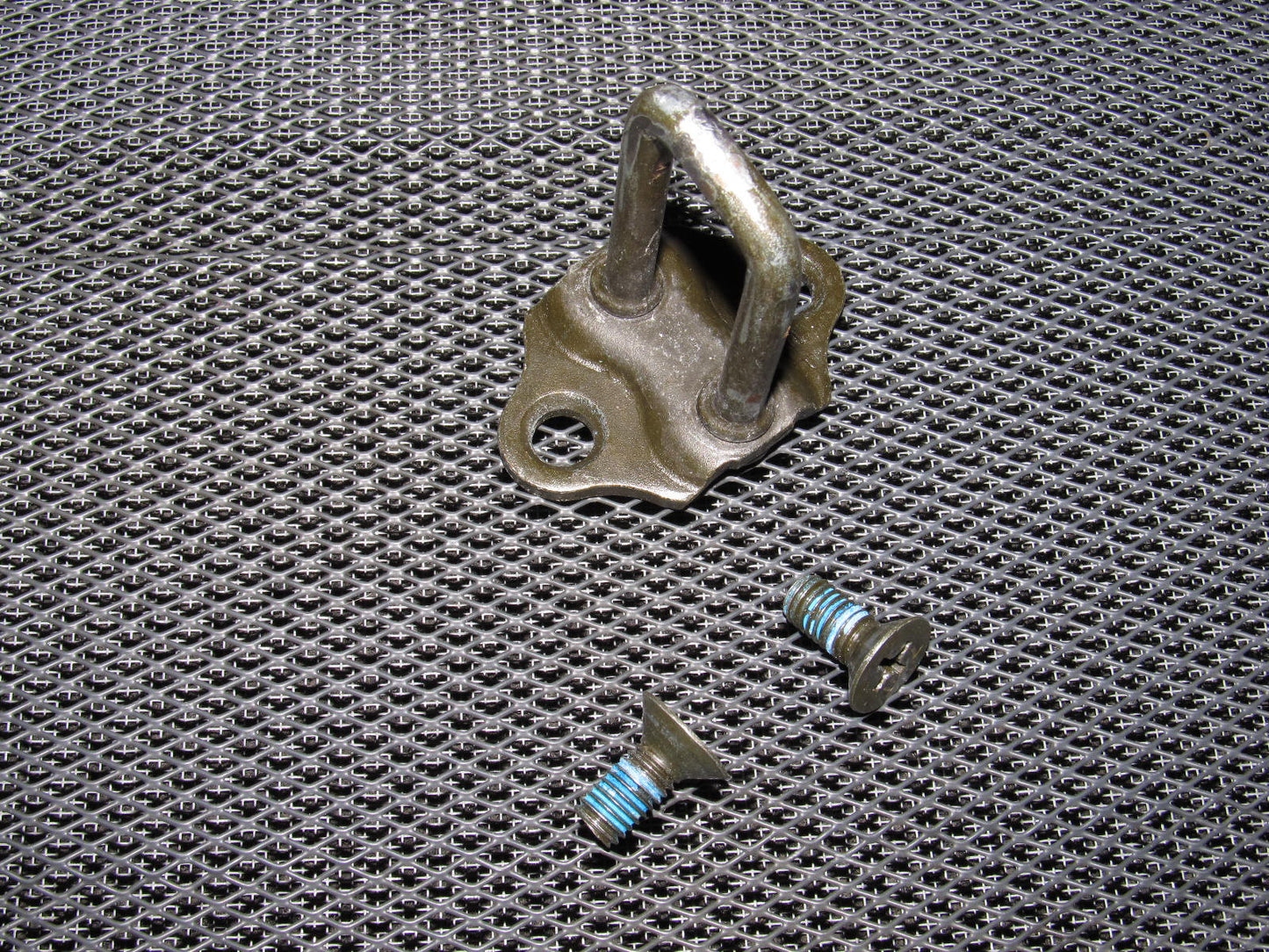 90 91 92 93 94 95 96 Nissan 300zx OEM Hatch Door Latch Striker