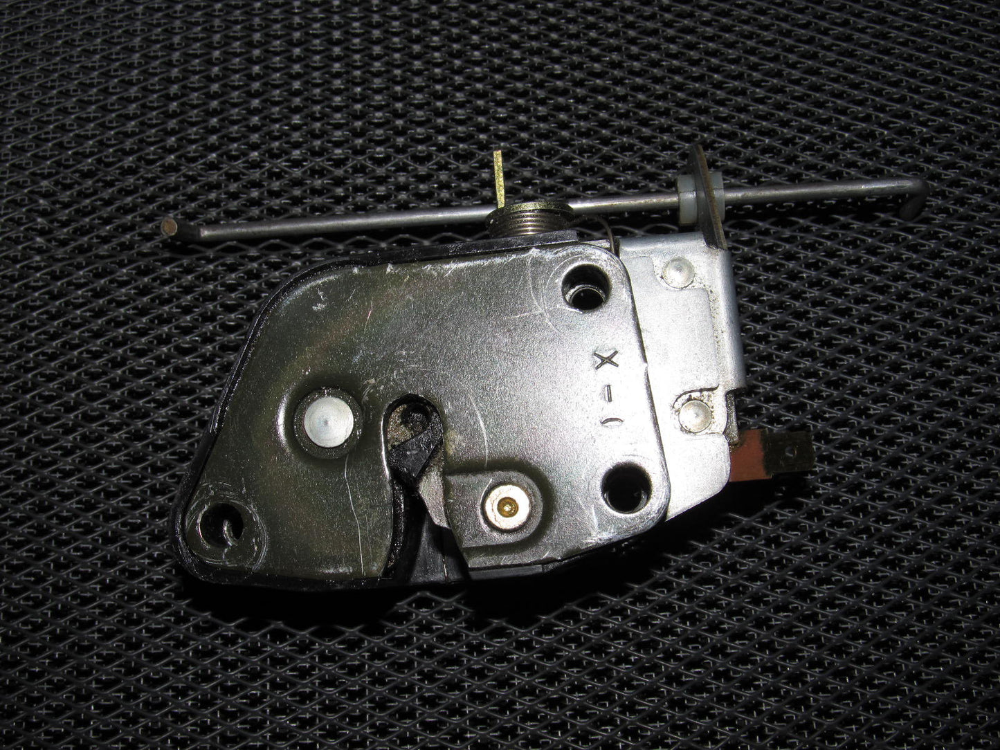 90 91 92 93 94 95 96 Nissan 300zx OEM Hatch Door Latch