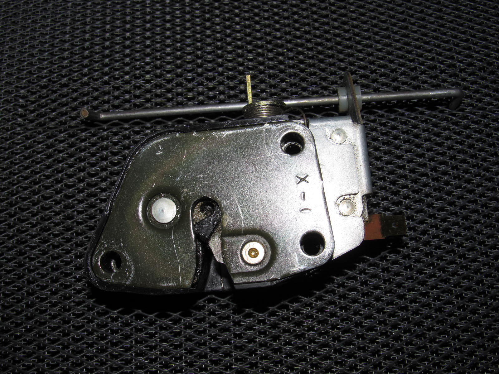 90 91 92 93 94 95 96 Nissan 300zx OEM Hatch Door Latch