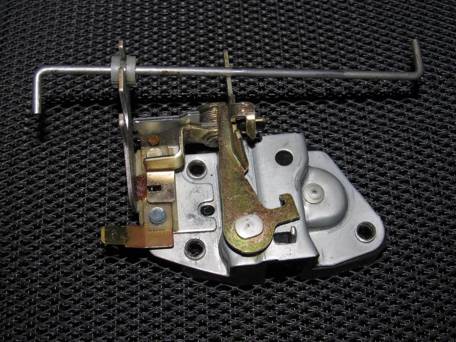 90 91 92 93 94 95 96 Nissan 300zx OEM Hatch Door Latch