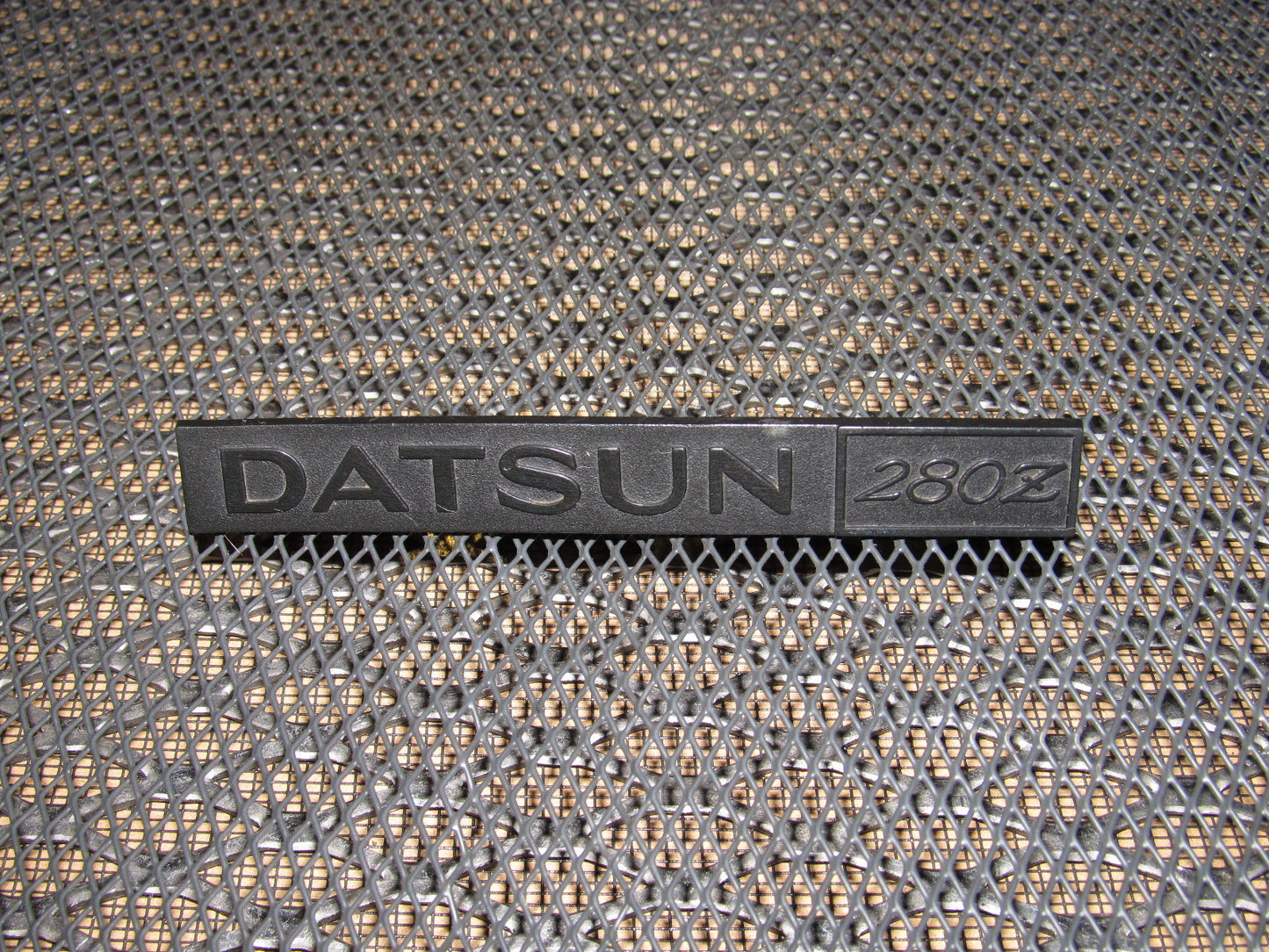 75 76 77 78 Datsun 280z OEM Emblem